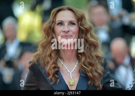 Julia Roberts nimmt an der Vorführung von „Armageddon Time“ während des jährlichen Filmfestivals in Cannes 75. im Palais des Festivals am 19. Mai 2022 in Cannes, Frankreich, Teil. Foto von Franck Castel/ABACAPRESS.COM Stockfoto