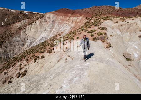 Plateaus de Tarkeddit Abstieg in Richtung der Arous-Schlucht, MMoun Trek, Atlas-Gebirge, marokko, afrika Stockfoto