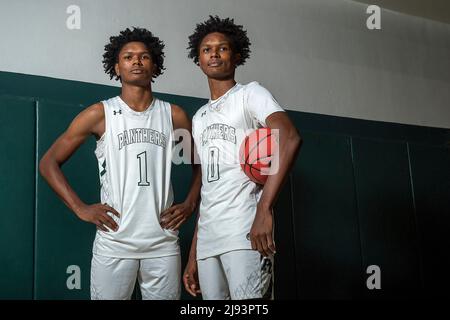 Fort Lauderdale, Usa. März 2021. Amen, Left, und Ausar Thompson von Pine Crest sind die South Florida Sun Sentinel Broward County Jungen Basketball Spieler des Jahres für kleine Schulen am 12. März 2021. (Foto von Michael Laughlin/South Florida Sun Sentinel/TNS/Sipa USA) Quelle: SIPA USA/Alamy Live News Stockfoto