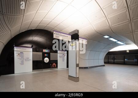 Briefing der Foreign Press Association und Führung durch die Elizabeth Line am Bahnhof Farringdon, veranstaltet von Central District Alliance, London & Partners, TfL Stockfoto