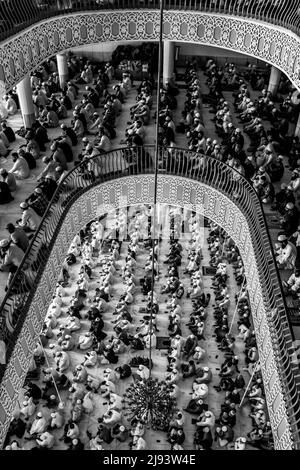 Haus des Friedens als Moschee bekannt, wo Muslime beten. Dieses Bild wurde am 14. April 2022 aus der Baitulmukarram-Moschee, Dhaka, Bangladesch, Stockfoto