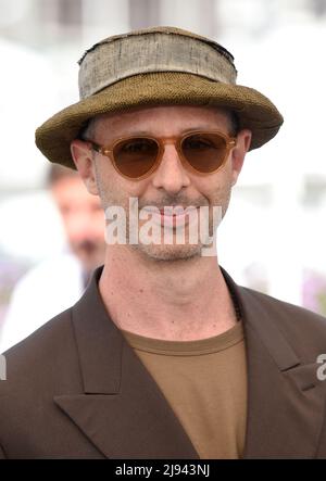 Cannes, Frankreich. 20.. Mai 2022. 20..Mai 2022. Cannes, Frankreich. Jeremy Strong nahm an der Time Photocall von Armageddon Teil, die im Rahmen der Filmfestspiele von Cannes 75., des Palais de Festival, Cannes, stattfand. Quelle: Doug Peters/Alamy Live News Stockfoto
