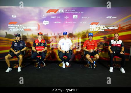 Barcelona, Spanien. 20.. Mai 2022. #11 Sergio Perez (MEX, Oracle Red Bull Racing), #16 Charles Leclerc (MCO, Scuderia Ferrari), #47 Mick Schumacher (DEU, Haas F1 Team), #14 Fernando Alonso (ESP, BWT Alpine F1 Team), # 77 Valtteri Bottas (FIN, Alfa Romeo F1 Team ORLEN), Großer Preis von Spanien F1 auf dem Circuit de Barcelona-Catalunya am 20. Mai 2022 in Barcelona, Spanien. (Foto von HIGH TWO) Quelle: dpa/Alamy Live News Stockfoto