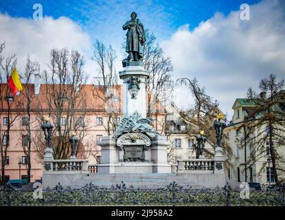 WARSCHAU, POLEN. MÄRZ 08. Adam Mickiewicz Monument Alte Stadt Stockfoto