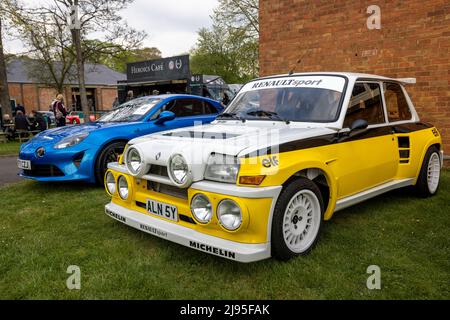 1983 Renault 5 Turbo 2 ‘ALN 5y’ auf der April Scramble im Bicester Heritage Center am 23. April 2022 ausgestellt Stockfoto