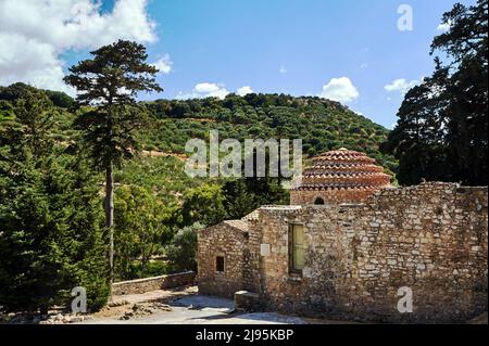 Steinmauern Kuppel der historischen byzantinischen Kirche auf der Insel Kreta Stockfoto