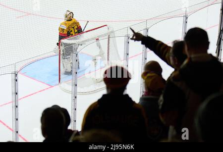 Mathias Niederberger Nr. 35 deutscher Torwart im Spiel DEUTSCHLAND - ITALIEN 9-4 der IIHF EISHOCKEY WELTMEISTERSCHAFT Gruppe B in Helsinki, Finnland, 20. Mai 2022, Saison 2021/2022 © Peter Schatz / Alamy Live News Stockfoto