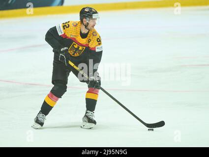 Marcel Noebels Nr. 92 von Deutschland im Spiel DEUTSCHLAND - ITALIEN 9-4 der IIHF EISHOCKEY WELTMEISTERSCHAFT Gruppe B in Helsinki, Finnland, 20. Mai 2022, Saison 2021/2022 © Peter Schatz / Alamy Live News Stockfoto