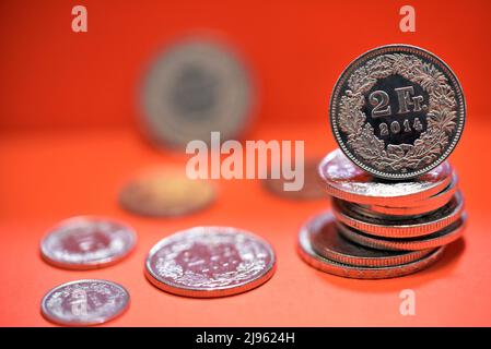 schweizer Geldmünzen Franken Stockfoto