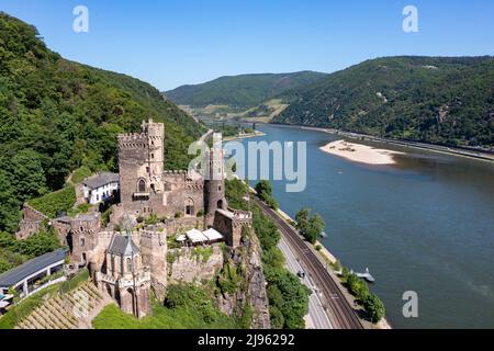 Schloss Rheinstein, Romantik-Schloß Burg Rheinstein, Trechtingshausen, Rheintal, Deutschland Stockfoto