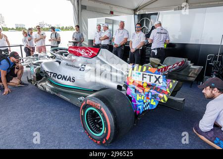 Miami Beach, Florida, FTX Off the Grid-Event, Rennwochenende, Grand Prix Formel 1 1 F1, Mercedes-AMG Petronas Formel 1-Teamwagen Stockfoto