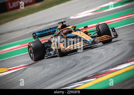 Barcelona, Spanien. 20.. Mai 2022. DANIEL RICCIARDO (AUS) vom Team McLaren fährt mit seinem MCL36 während der ersten Trainingseinheit des spanischen GP auf dem Circuit de Catalunya Credit: Matthias Oesterle/Alamy Live News Stockfoto