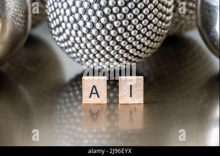 KI (Künstliche Intelligenz) Konzept mit Kachelbeschriftung, Stockfoto
