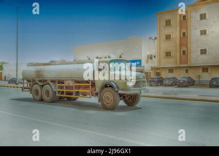 Water Truck - HDR Teile I - III Stockfoto