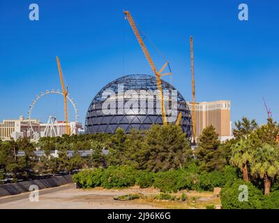 Las Vegas, MAI 13 2022 - Sonnenansicht der MGM-Sphäre im Bau Stockfoto