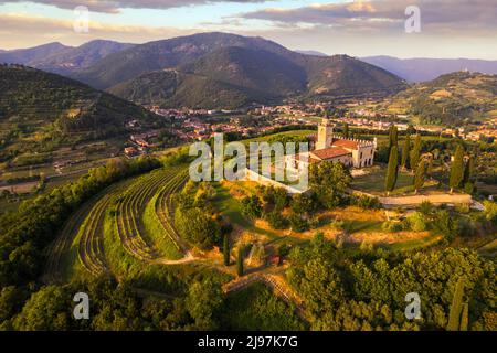 Luftaufnahme der Landschaft der Franciacorta, Lombardei, Italien Stockfoto