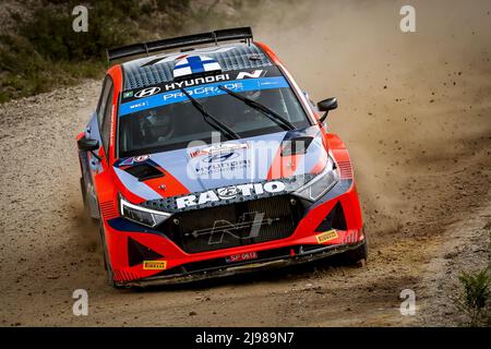 21 SUNINEN Teemu (FIN) MARKKULA Mikko (FIN), HYUNDAI MOTORSPORT N, HYUNDAI i20 N, Aktion während der Rallye Portugal 2022, 4. Lauf der WRC World Rally Car Championship 2022, vom 19. Bis 22. Mai 2022 in Matosinhos, Portugal - Foto: Paulo Maria / Dppi/DPPI/LiveMedia Stockfoto