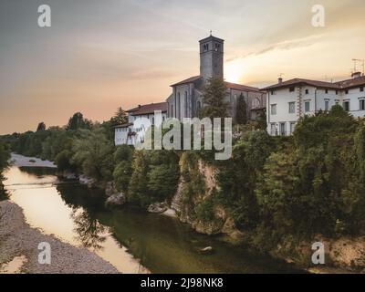 Italien, Mai 2022: Blick auf Cividale del Friuli in der Provinz Udine Stockfoto