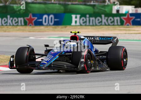 21.. Mai 2022; Barcelona, Circuit de Barcelona Catalunya, Spanien. F1 großer Preis von Spanien, Qualifikationssitzungen; Nichola Latifi aus Kanada fährt das FW44 (6) Williams Racing F1 Team Stockfoto