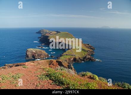 Ponta de Sao Lourenco - Halbinsel des heiligen Lorenz - ist der östlichste Punkt auf der Karte von Madeira. Ein Wunder der Natur. Erstaunliche bunte Felsen. Madeira, Stockfoto