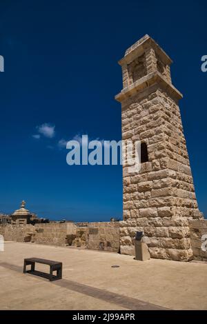 Ansicht eines Wachkastens an den Grenzwänden des Fort st Angelo in Birgu, Malta Stockfoto