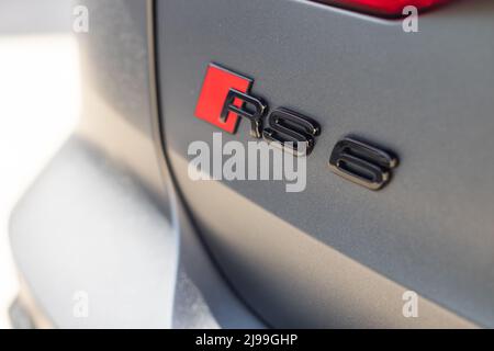 Slowenien, Ljubljana - Mai 12 2022: Audi RS6 in grauer Farbe Stockfoto