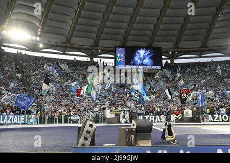 Stadio Olimpico, Rom, Italien. 21.. Mai 2022. Serie A Football, SS Lazio versus Hellas Verona; Lazio's Supporters Credit: Action Plus Sports/Alamy Live News Stockfoto