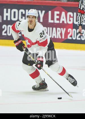 Helsinki, Finnland. 21.. Mai 2022. . 21.. Mai 2022. Helsinki, Finnland. 21.. Mai 2022.Tobias Geisser Nr. 24 der Schweiz im Spiel KANADA - SCHWEIZ 3-6 der IIHF EISHOCKEY WELTMEISTERSCHAFT Gruppe B in Helsinki, Finnland, 21. Mai 2022, Saison 2021/2022 © Peter Schatz / Alamy Live News Credit: Peter Schatz/Alamy Live News Stockfoto