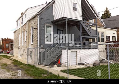 Die Rückseite des Hauses der Gallagher-Familie aus der TV-Show Shameless bei 2119 S. Homan in Chicago, Illinois Stockfoto