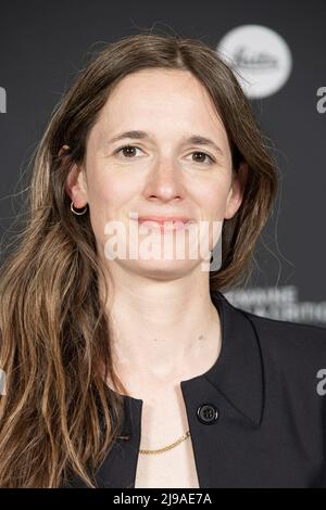Celine Devaux posiert beim Fotofilm „All the world loves Jeanne“ während des jährlichen Filmfestivals in Cannes 75. im Palais des Festivals am 21. Mai 2022 in Cannes, Frankreich. Foto von Marco Piovanotto/ABACAPRESS.COM Stockfoto