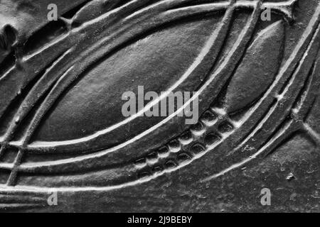 Fantastische und reizvolle Details von dekorativen architektonischen Elementen aus Gusseisen aus vergangenen Zeiten. Stockfoto