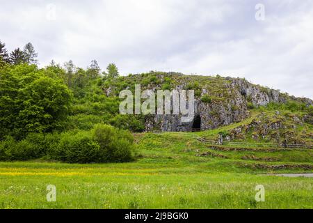 Eintritt in die Höhle Balcarka in der Tschechischen Republik Stockfoto