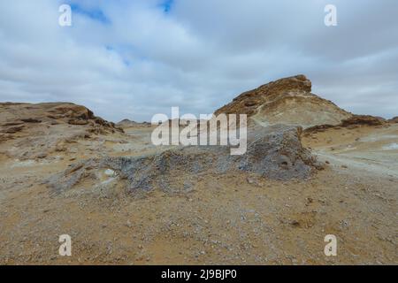 Nahaufnahme Blick auf die Sandkristalle im Schutzgebiet der Weißen Wüste, Oase Farafra, Ägypten Stockfoto