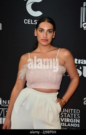 HOLLYWOOD, FLORIDA - 21. MAI: Lorena Duran nimmt Teil, als Sports Illustrated Swimsuit am 21. Mai 2022 die Veröffentlichung der Ausgabe 2022 im Hard Rock im Seminole Hard Rock Hotel & Casino in Hollywood, FL, USA, feiert. (Foto von JL/Sipa USA) Stockfoto
