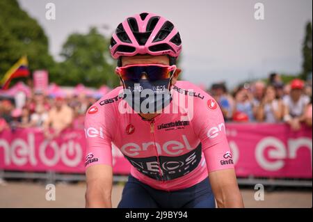 Foto Marco Alpozzi/LaPresse 22 Maggio 2022 Rivarolo Canavese , Italia Sport cicismo Giro d'Italia 2022 - edizione 105 - tappa 15 - Da Rivarolo Canavese a Cogne Nella foto: CARAPAZ Richard (INEOS GRENADIERE) Foto Marco Alpozzi/LaPresse 22. Mai 2022 Rivarolo Canavese , Italien Sport Radsport Giro d'Italia 2022 - Ausgabe 105. - Etappe 15 - von Rivarolo Canavese nach Cogne im Bild: CARAPAZ RICHARD (INEOS GRENADIERE) / PRESSINPHOTO Stockfoto