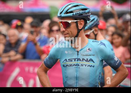 Foto Marco Alpozzi/LaPresse 22 Maggio 2022 Rivarolo Canavese , Italia Sport cicismo Giro d'Italia 2022 - edizione 105 - tappa 15 - Da Rivarolo Canavese a Cogne Nella foto: NIBALI Vincenzo Photo Marco Alpozzi/LaPresse 22. Mai 2022 Rivarolo Canavese , Italien Sport Radfahren Giro d'Italia 2022 - Ausgabe 105. - Etappe 15 - von Rivarolo Canavese nach Cogne im Bild: NIBALI Vincenzo/PRESSINPHOTO Stockfoto