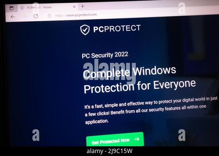 KONSKIE, POLEN - 21. Mai 2022: www.pcprotect.com Website wird auf dem Laptop-Bildschirm angezeigt Stockfoto