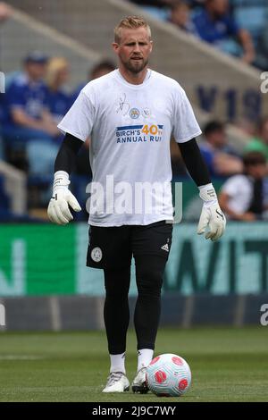 Kasper Schmeichel #1 von Leicester City während des Vormatches Aufwärmphase in Leicester, Großbritannien am 5/22/2022. (Foto von James Heaton/News Images/Sipa USA) Stockfoto