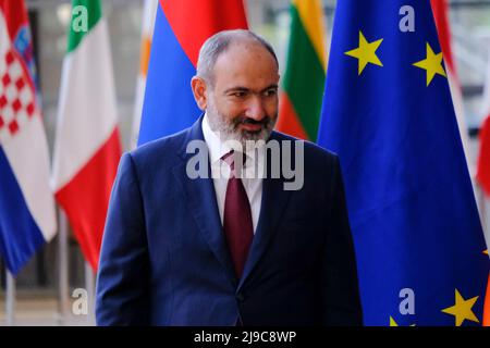 Brüssel, Belgien. 22.. Mai 2022. Der Präsident des Europäischen Rates, Charles MICHEL, empfängt am 22. Mai 2022 den armenischen Premierminister Nikol PASHINYAN in Brüssel, Belgien. Kredit: ALEXANDROS MICHAILIDIS/Alamy Live Nachrichten Stockfoto