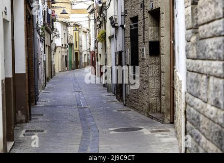 Detail der alten Straße in einer historischen Stadt in Spanien Stockfoto