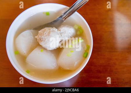 Fischkugelsuppe ist traditionelle taiwanesische Küche Stockfoto