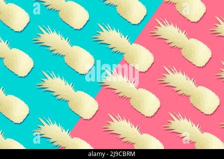 Ananas-Muster auf blauem und rosa Hintergrund Stockfoto