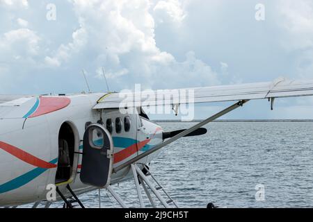 Das Float-Flugzeug diente als Taxi, um Touristen von Key West, FL, zum Dry Tortugas National Park zu bringen Stockfoto