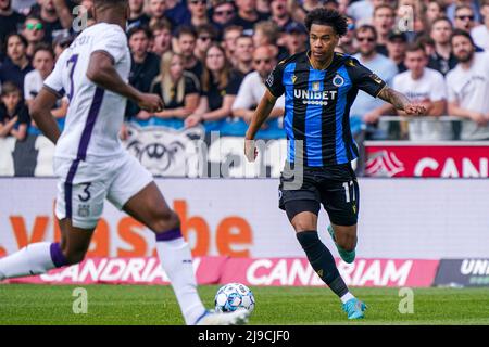 BRÜGGE, BELGIEN - 22. MAI: Tajon Buchanan vom Club Brügge während des Jupiler Pro League-Spiels zwischen dem Club Brugge und dem RSC Anderlecht am 22. Mai 2022 im Jan Breydel Stadium in Brügge, Belgien (Foto: Jeroen Meuwsen/Orange Picts) Stockfoto