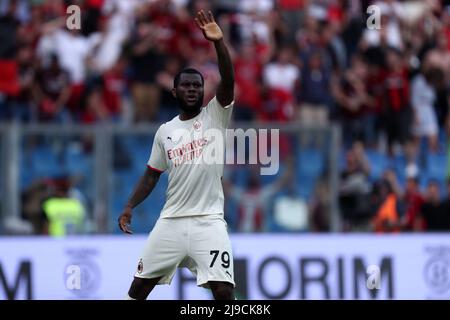 Reggio Emilia, Italien. 22.. Mai 2022. Franck Jessie vom AC Mailand die Serie Ein Spiel zwischen uns Sassuolo und AC Mailand im Mapei-Stadion am 22. Mai 2022 in Reggio Emilia, Italien. Quelle: Marco Canoniero/Alamy Live News Stockfoto