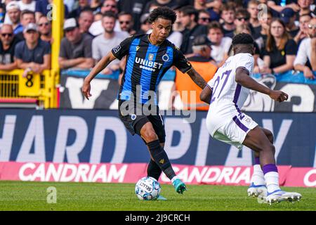 BRÜGGE, BELGIEN - 22. MAI: Tajon Buchanan vom Club Brügge während des Jupiler Pro League-Spiels zwischen dem Club Brugge und dem RSC Anderlecht am 22. Mai 2022 im Jan Breydel Stadium in Brügge, Belgien (Foto: Jeroen Meuwsen/Orange Picts) Stockfoto