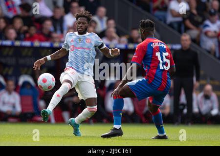 LONDON, GROSSBRITANNIEN. MAI 22. Fred von Manchester United kontrolliert den Ball während des Premier League-Spiels zwischen Crystal Palace und Manchester United im Selhurst Park, London, am Sonntag, 22.. Mai 2022. (Kredit: Federico Maranesi | MI Nachrichten) Kredit: MI Nachrichten & Sport /Alamy Live Nachrichten Stockfoto
