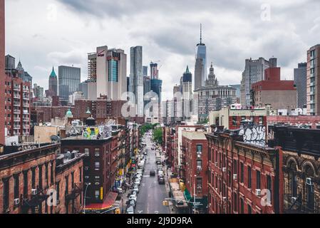 Chinatown und Downtown Manhattan in New York von der Manhattan Bridge Stockfoto