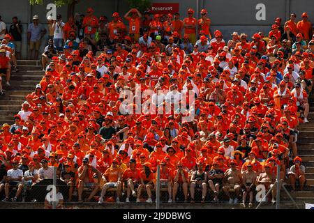 Barcelona, Spanien. 22.. Mai 2022. Fans, großer Preis von Spanien F1 auf dem Circuit de Barcelona-Catalunya am 22. Mai 2022 in Barcelona, Spanien. (Foto von HIGH TWO) Quelle: dpa/Alamy Live News Stockfoto