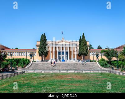 Athen, Griechenland - 21 2022. Mai: Zappeio Megaro, oder einfach Zappeion, ein palastartiges Gebäude neben den Nationalgärten im Herzen der Stadt. Stockfoto